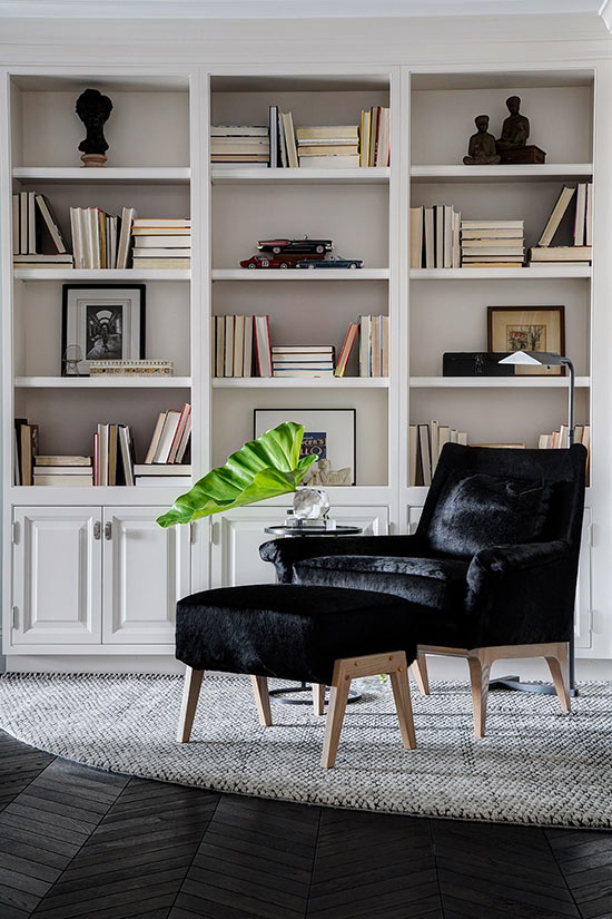 gold coast pentouse reading nook